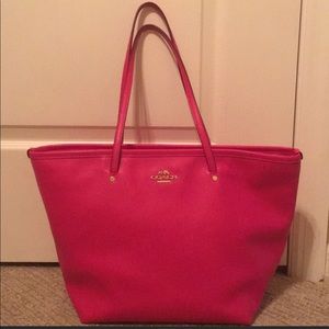 Authentic Coach Fuchsia Tote!